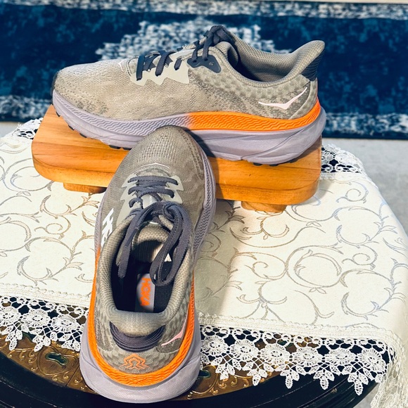 💥HOKA One One Challenger ATR 7 Trail Running Shoes, Size 8.5 M, Gray/Purple - Picture 3 of 7